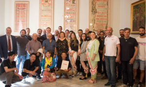 Los embajadores de la Paella Valenciana son recibidos por el Alcalde